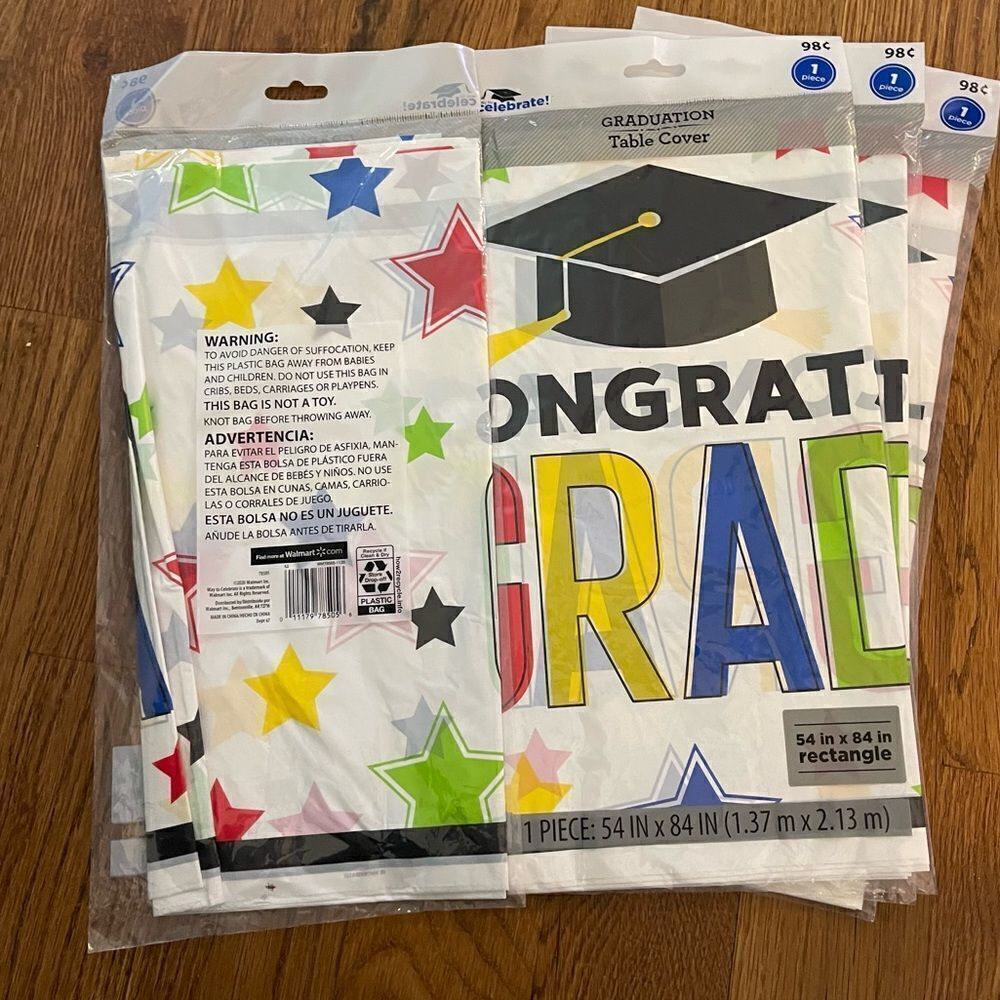 Graduation Tablecloth’s, Grad Cap Card Boxs, Table Runner, Stickers 10 t… - Picture 3 of 7